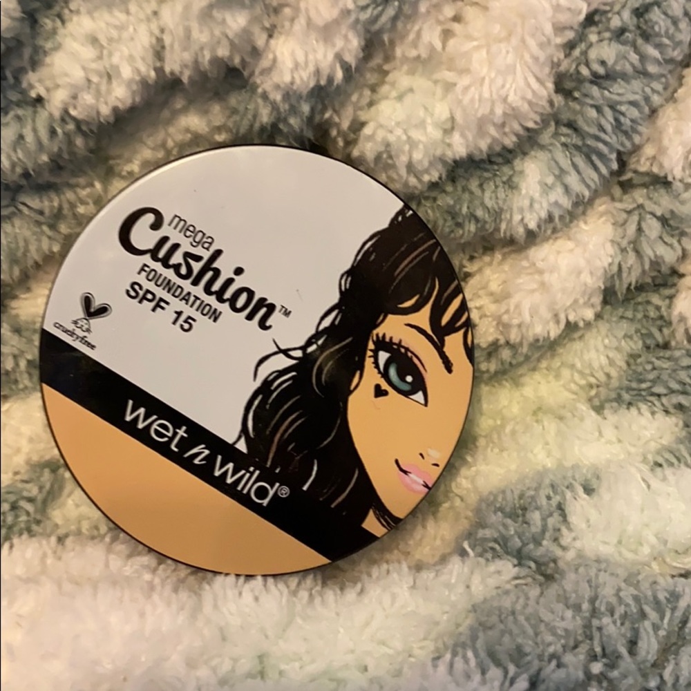 Wet n wild cushion foundation